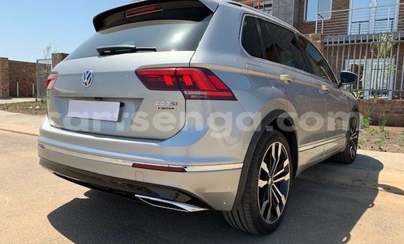 Nunua Ilio tumika Volkswagen Tiguan Silver Gari ndani ya Bulembu nchini Hhohho Nunua Ilio tumika Volkswagen Tiguan Silver Gari ndani ya Bulembu nchini Hhohho