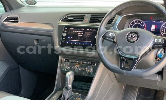 Nunua Ilio tumika Volkswagen Tiguan Silver Gari ndani ya Bulembu nchini Hhohho Nunua Ilio tumika Volkswagen Tiguan Silver Gari ndani ya Bulembu nchini Hhohho
