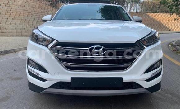 Nunua Ilio tumika Hyundai Tucson White Gari ndani ya Manzini nchini Manzini Nunua Ilio tumika Hyundai Tucson White Gari ndani ya Manzini nchini Manzini