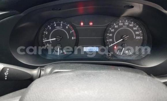 Nunua Ilio tumika Toyota Hilux White Gari ndani ya Manzini nchini Manzini Nunua Ilio tumika Toyota Hilux White Gari ndani ya Manzini nchini Manzini