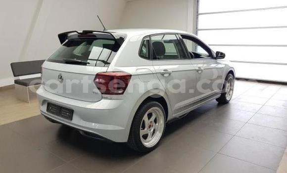 Nunua Ilio tumika Volkswagen Polo White Gari ndani ya Manzini nchini Manzini Nunua Ilio tumika Volkswagen Polo White Gari ndani ya Manzini nchini Manzini