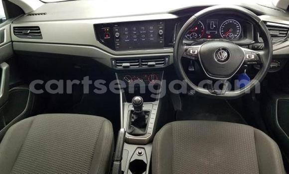 Nunua Ilio tumika Volkswagen Polo White Gari ndani ya Manzini nchini Manzini Nunua Ilio tumika Volkswagen Polo White Gari ndani ya Manzini nchini Manzini