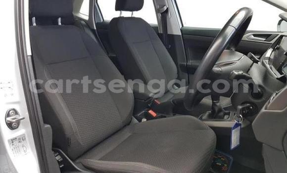 Nunua Ilio tumika Volkswagen Polo White Gari ndani ya Manzini nchini Manzini Nunua Ilio tumika Volkswagen Polo White Gari ndani ya Manzini nchini Manzini