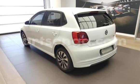 Acheter Occasion Voiture Volkswagen Polo Blanc à Manzini, Manzini Acheter Occasion Voiture Volkswagen Polo Blanc à Manzini, Manzini