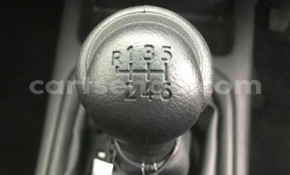 Nunua Ilio tumika Toyota Hilux White Gari ndani ya Bulembu nchini Hhohho Nunua Ilio tumika Toyota Hilux White Gari ndani ya Bulembu nchini Hhohho