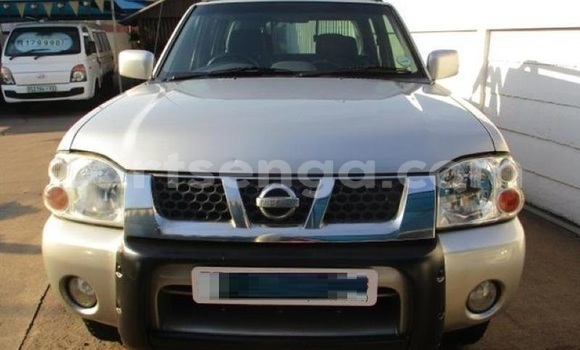 Nunua Ilio tumika Nissan NP 300 Silver Gari ndani ya Hlatikulu nchini Wilaya ya Shiselweni Nunua Ilio tumika Nissan NP 300 Silver Gari ndani ya Hlatikulu nchini Wilaya ya Shiselweni
