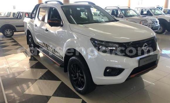 Nunua Ilio tumika Nissan Navara White Gari ndani ya Hlatikulu nchini Wilaya ya Shiselweni Nunua Ilio tumika Nissan Navara White Gari ndani ya Hlatikulu nchini Wilaya ya Shiselweni
