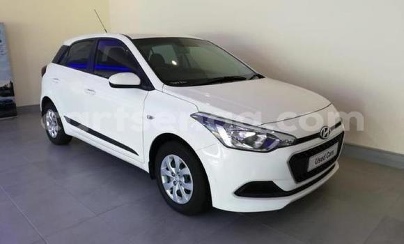 Acheter Occasion Voiture Hyundai i20 Blanc à Manzini, Manzini Acheter Occasion Voiture Hyundai i20 Blanc à Manzini, Manzini