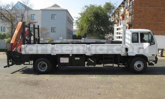 Buy Used Nissan UD White Truck in Mbabane in Manzini Buy Used Nissan UD White Truck in Mbabane in Manzini