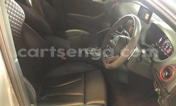 Nunua Ilio tumika Audi RS3 Silver Gari ndani ya Ezulwini nchini Hhohho Nunua Ilio tumika Audi RS3 Silver Gari ndani ya Ezulwini nchini Hhohho