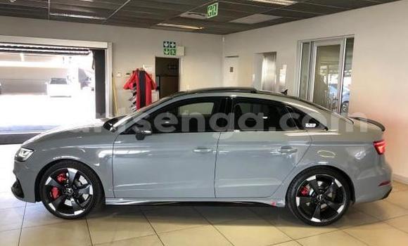 Nunua Ilio tumika Audi RS3 Silver Gari ndani ya Ezulwini nchini Hhohho Nunua Ilio tumika Audi RS3 Silver Gari ndani ya Ezulwini nchini Hhohho
