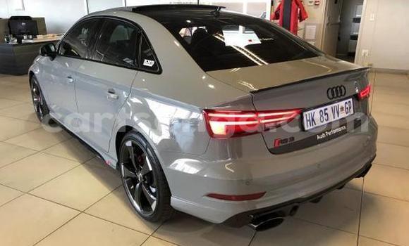Nunua Ilio tumika Audi RS3 Silver Gari ndani ya Ezulwini nchini Hhohho Nunua Ilio tumika Audi RS3 Silver Gari ndani ya Ezulwini nchini Hhohho
