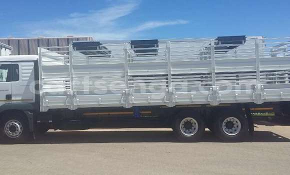 Nunua Ilio tumika Man Silent White Lori ndani ya Lobamba nchini Manzini Nunua Ilio tumika Man Silent White Lori ndani ya Lobamba nchini Manzini