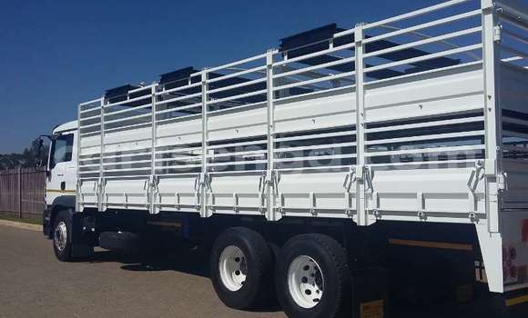 Nunua Ilio tumika Man Silent White Lori ndani ya Lobamba nchini Manzini Nunua Ilio tumika Man Silent White Lori ndani ya Lobamba nchini Manzini