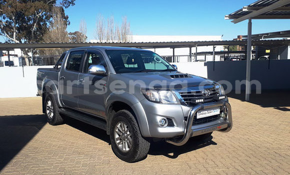 Nunua Ilio tumika Toyota Hilux Silver Gari ndani ya Ezulwini nchini Hhohho Nunua Ilio tumika Toyota Hilux Silver Gari ndani ya Ezulwini nchini Hhohho