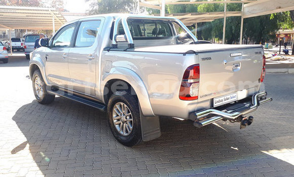 Nunua Ilio tumika Toyota Hilux Silver Gari ndani ya Ezulwini nchini Hhohho Nunua Ilio tumika Toyota Hilux Silver Gari ndani ya Ezulwini nchini Hhohho