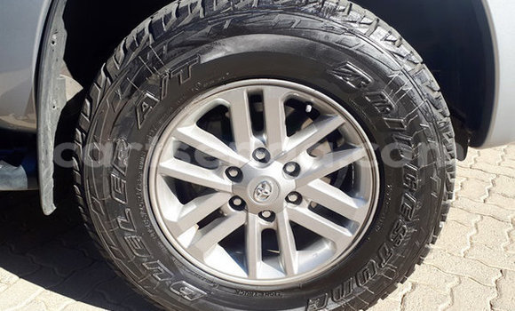 Nunua Ilio tumika Toyota Hilux Silver Gari ndani ya Ezulwini nchini Hhohho Nunua Ilio tumika Toyota Hilux Silver Gari ndani ya Ezulwini nchini Hhohho