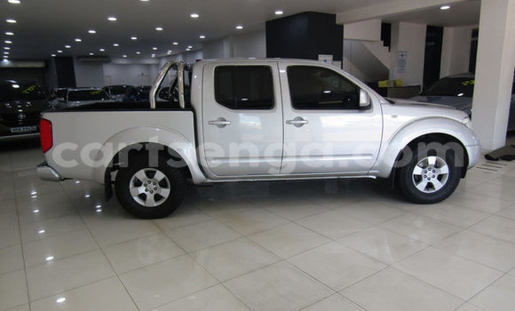 Nunua Ilio tumika Nissan Navara Silver Gari ndani ya Ezulwini nchini Hhohho Nunua Ilio tumika Nissan Navara Silver Gari ndani ya Ezulwini nchini Hhohho