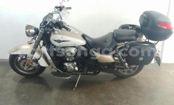 Buy Used Kawasaki VN 900 White Bike in Big Bend in Lubombo District Buy Used Kawasaki VN 900 White Bike in Big Bend in Lubombo District