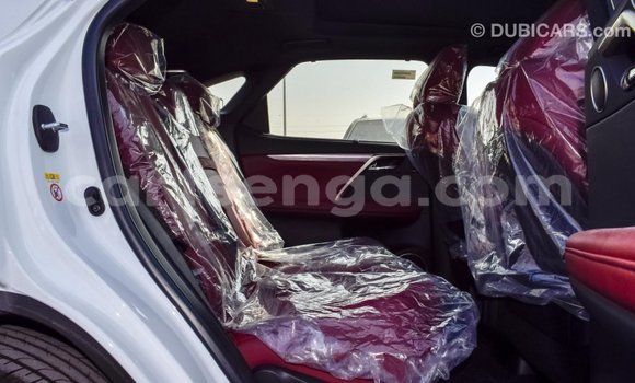 Nunua Imported Lexus RX 300 White Gari ndani ya Import - Dubai nchini Hhohho Nunua Imported Lexus RX 300 White Gari ndani ya Import - Dubai nchini Hhohho