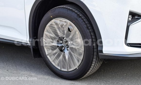 Nunua Imported Lexus RX 300 White Gari ndani ya Import - Dubai nchini Hhohho Nunua Imported Lexus RX 300 White Gari ndani ya Import - Dubai nchini Hhohho