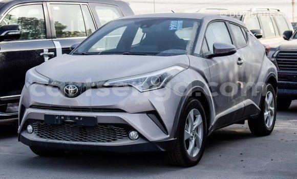 Acheter Import Voiture Toyota C-HR Autre à Import - Dubai, Hhohho Acheter Import Voiture Toyota C-HR Autre à Import - Dubai, Hhohho