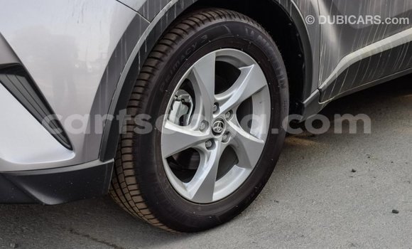Acheter Import Voiture Toyota C-HR Autre à Import - Dubai, Hhohho Acheter Import Voiture Toyota C-HR Autre à Import - Dubai, Hhohho