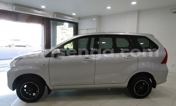 Buy Used Toyota Avanza Silver Car in Ezulwini in Hhohho Buy Used Toyota Avanza Silver Car in Ezulwini in Hhohho