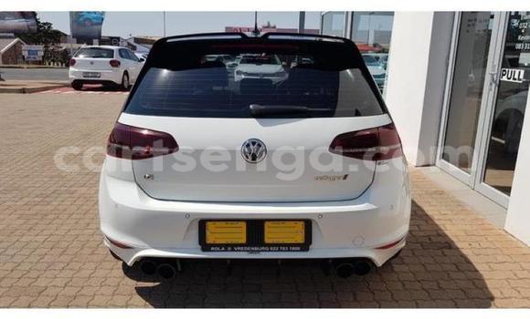 Buy Used Volkswagen Golf R White Car in Big Bend in Lubombo District Buy Used Volkswagen Golf R White Car in Big Bend in Lubombo District