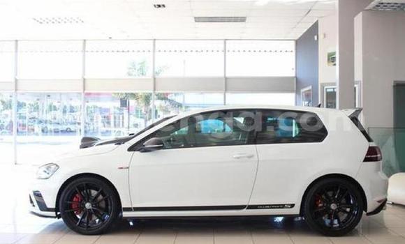 Buy Used Volkswagen Golf GTI White Car in Big Bend in Lubombo District Buy Used Volkswagen Golf GTI White Car in Big Bend in Lubombo District