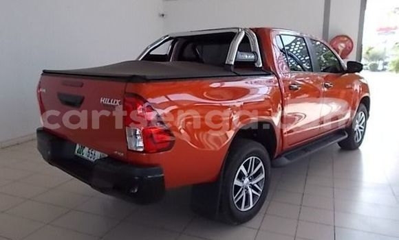 Nunua Ilio tumika Toyota Hilux Beige Gari ndani ya Hlatikulu nchini Wilaya ya Shiselweni Nunua Ilio tumika Toyota Hilux Beige Gari ndani ya Hlatikulu nchini Wilaya ya Shiselweni