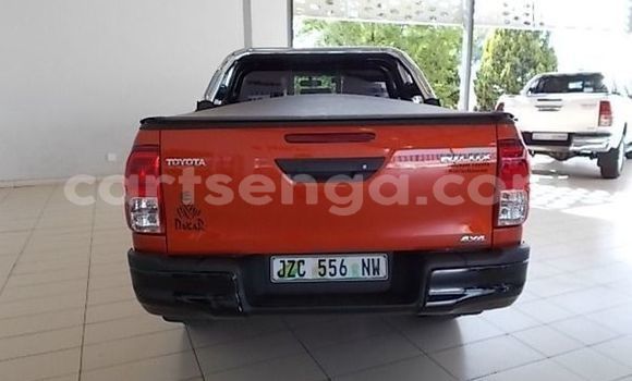 Nunua Ilio tumika Toyota Hilux Beige Gari ndani ya Hlatikulu nchini Wilaya ya Shiselweni Nunua Ilio tumika Toyota Hilux Beige Gari ndani ya Hlatikulu nchini Wilaya ya Shiselweni