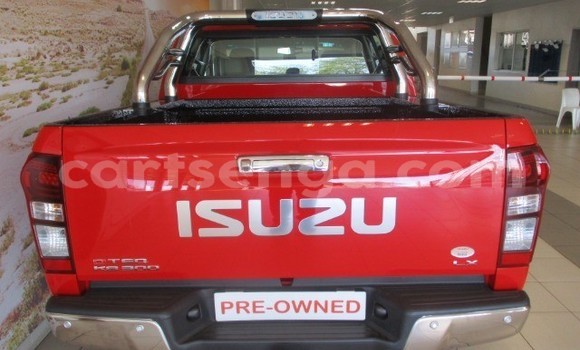 Buy Used Isuzu KB Red Car in Ezulwini in Hhohho Buy Used Isuzu KB Red Car in Ezulwini in Hhohho