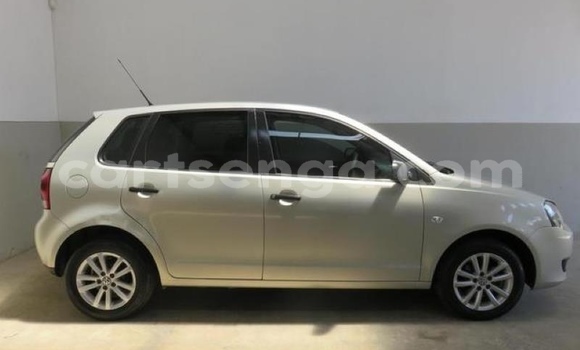 Acheter Occasion Voiture Volkswagen Polo Gris à Big Bend, Lubombo District Acheter Occasion Voiture Volkswagen Polo Gris à Big Bend, Lubombo District