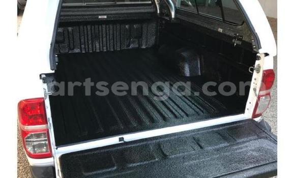 Acheter Occasion Voiture Toyota Hilux Blanc à Big Bend, Lubombo District Acheter Occasion Voiture Toyota Hilux Blanc à Big Bend, Lubombo District