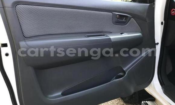 Acheter Occasion Voiture Toyota Hilux Blanc à Big Bend, Lubombo District Acheter Occasion Voiture Toyota Hilux Blanc à Big Bend, Lubombo District