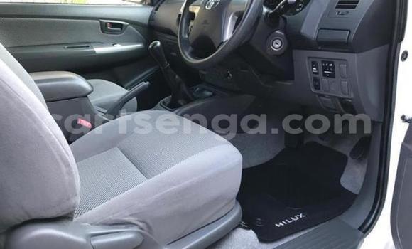 Acheter Occasion Voiture Toyota Hilux Blanc à Big Bend, Lubombo District Acheter Occasion Voiture Toyota Hilux Blanc à Big Bend, Lubombo District