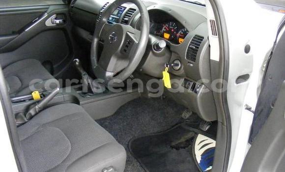 Buy Used Nissan Navara Silver Car in Big Bend in Lubombo Buy Used Nissan Navara Silver Car in Big Bend in Lubombo