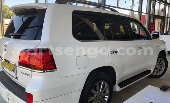 Buy Used Lexus LX 570 White Car in Big Bend in Lubombo Buy Used Lexus LX 570 White Car in Big Bend in Lubombo