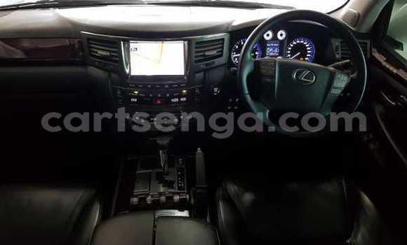 Buy Used Lexus LX 570 White Car in Big Bend in Lubombo Buy Used Lexus LX 570 White Car in Big Bend in Lubombo