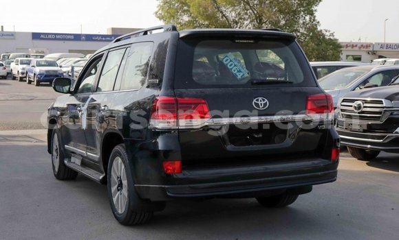 Nunua Imported Toyota Land Cruiser Black Gari ndani ya Import - Dubai nchini Hhohho Nunua Imported Toyota Land Cruiser Black Gari ndani ya Import - Dubai nchini Hhohho