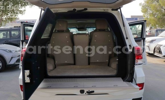 Buy Import Toyota Land Cruiser White Car in Import - Dubai in Hhohho Buy Import Toyota Land Cruiser White Car in Import - Dubai in Hhohho