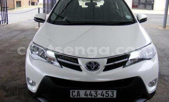 Buy Used Toyota RAV4 White Car in Big Bend in Lubombo Buy Used Toyota RAV4 White Car in Big Bend in Lubombo