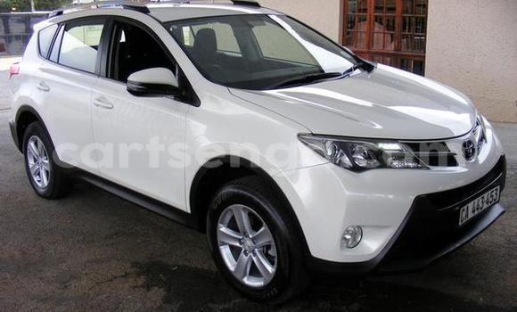 Buy Used Toyota RAV4 White Car in Big Bend in Lubombo Buy Used Toyota RAV4 White Car in Big Bend in Lubombo