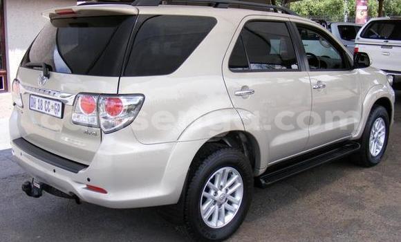 Buy Used Toyota Fortuner Beige Car in Big Bend in Lubombo Buy Used Toyota Fortuner Beige Car in Big Bend in Lubombo