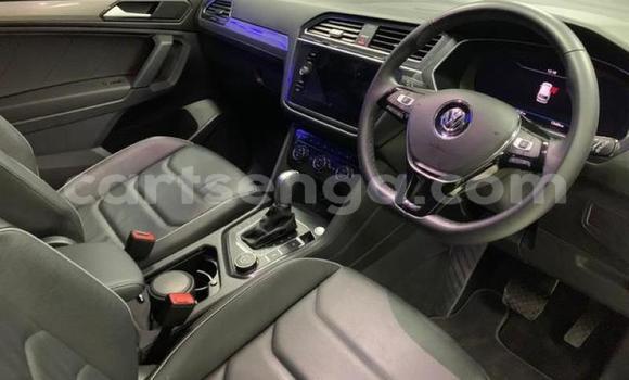 Nunua Ilio tumika Volkswagen Tiguan White Gari ndani ya Manzini nchini Manzini Nunua Ilio tumika Volkswagen Tiguan White Gari ndani ya Manzini nchini Manzini