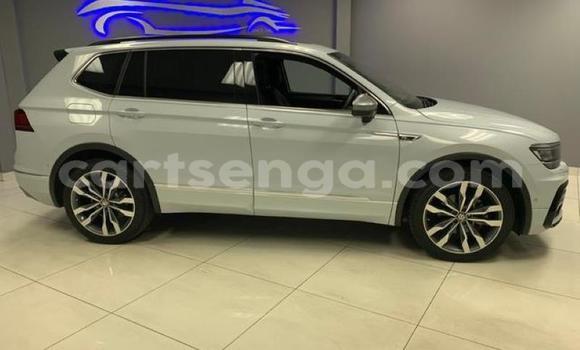 Nunua Ilio tumika Volkswagen Tiguan White Gari ndani ya Manzini nchini Manzini Nunua Ilio tumika Volkswagen Tiguan White Gari ndani ya Manzini nchini Manzini