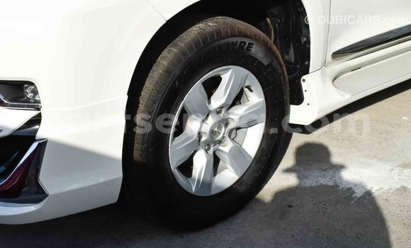 Buy Import Toyota Prado White Car in Import - Dubai in Hhohho Buy Import Toyota Prado White Car in Import - Dubai in Hhohho