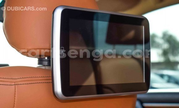 Buy Import Toyota Land Cruiser White Car in Import - Dubai in Hhohho Buy Import Toyota Land Cruiser White Car in Import - Dubai in Hhohho