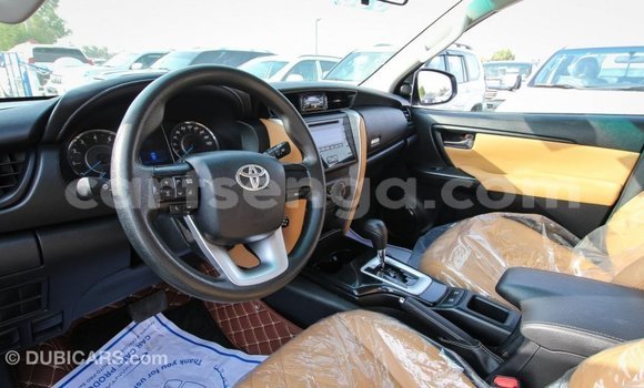 Buy Import Toyota Fortuner White Car in Import - Dubai in Hhohho Buy Import Toyota Fortuner White Car in Import - Dubai in Hhohho